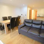 Lovely 2-Bed Apartment In London