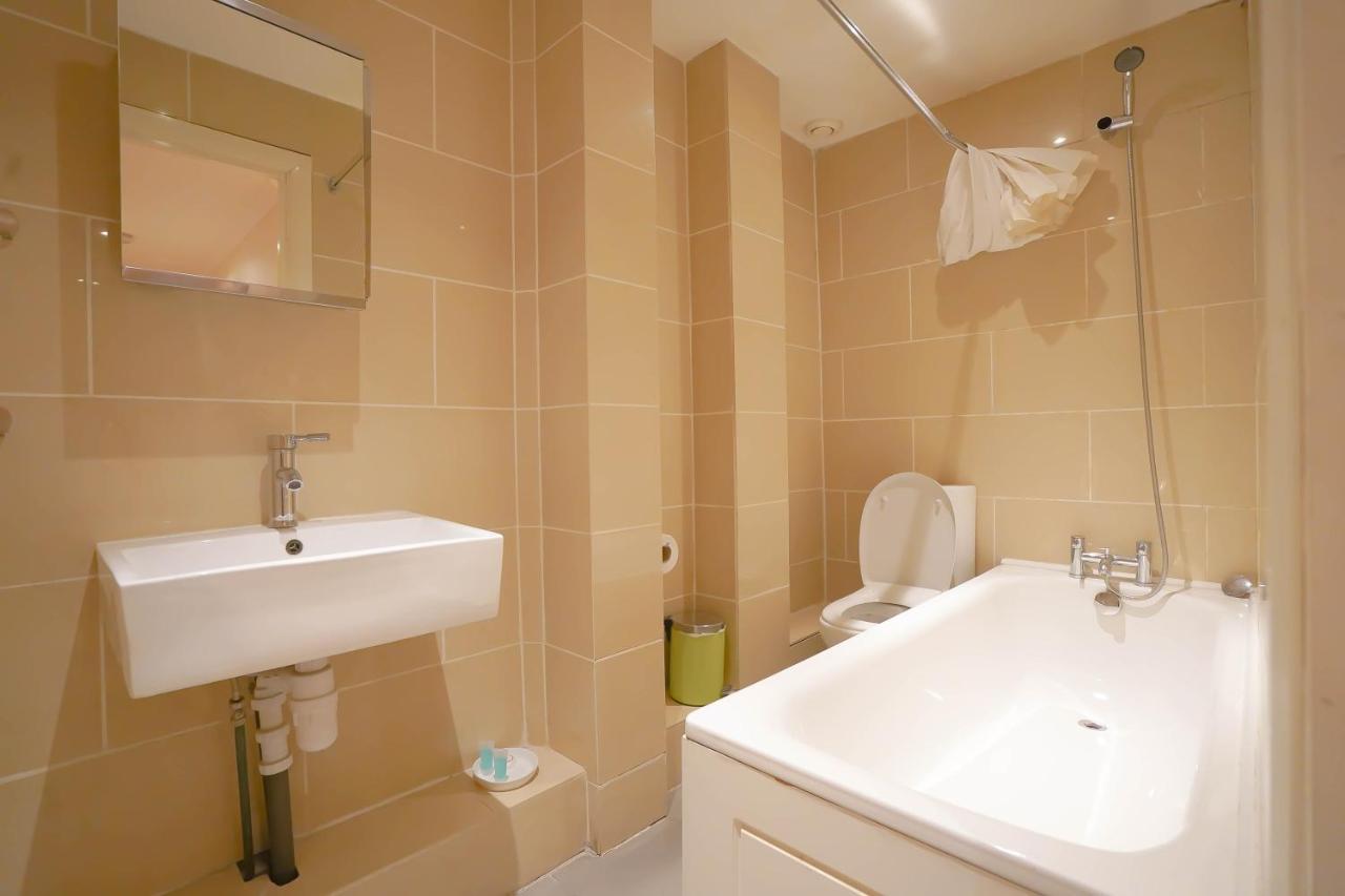 Lovely 2-bed In Appartamento Londra